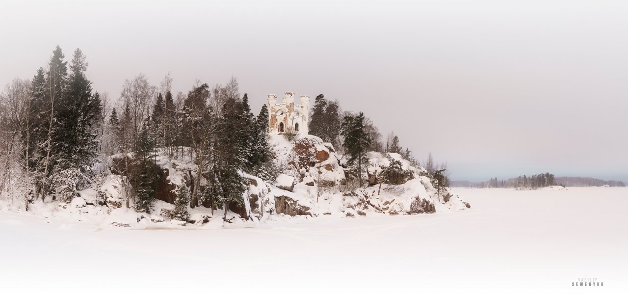 Castle in the snow_Pano web.jpg