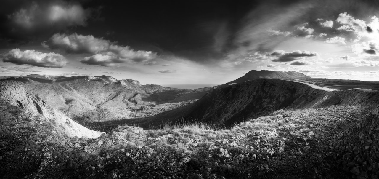 Chatyr-Dag oktober 2017_BW Pano.jpg