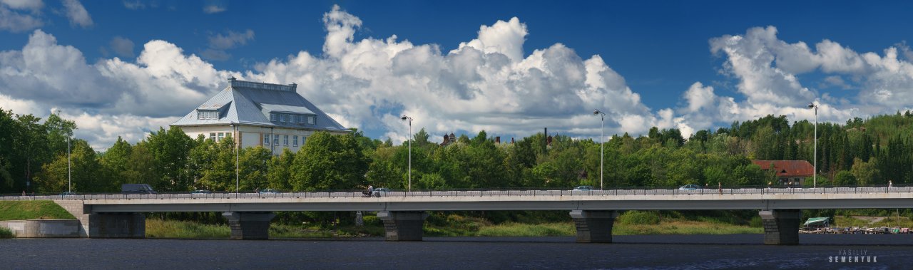 Karelian bridge_Pano web.jpg