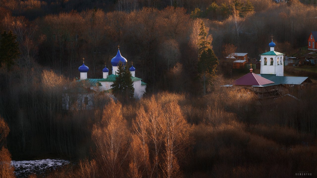 Malskaya valley at Dusk web.jpg