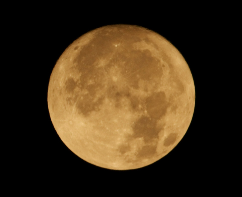 moon_a200.jpg