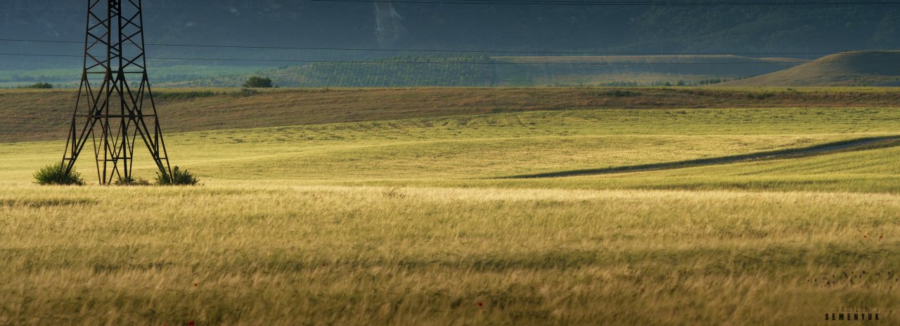 Near Backhchisaray field's_Pano web.jpg