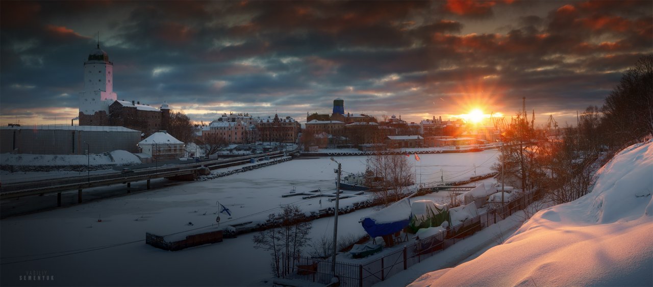 Viborg at morning Pano web.jpg