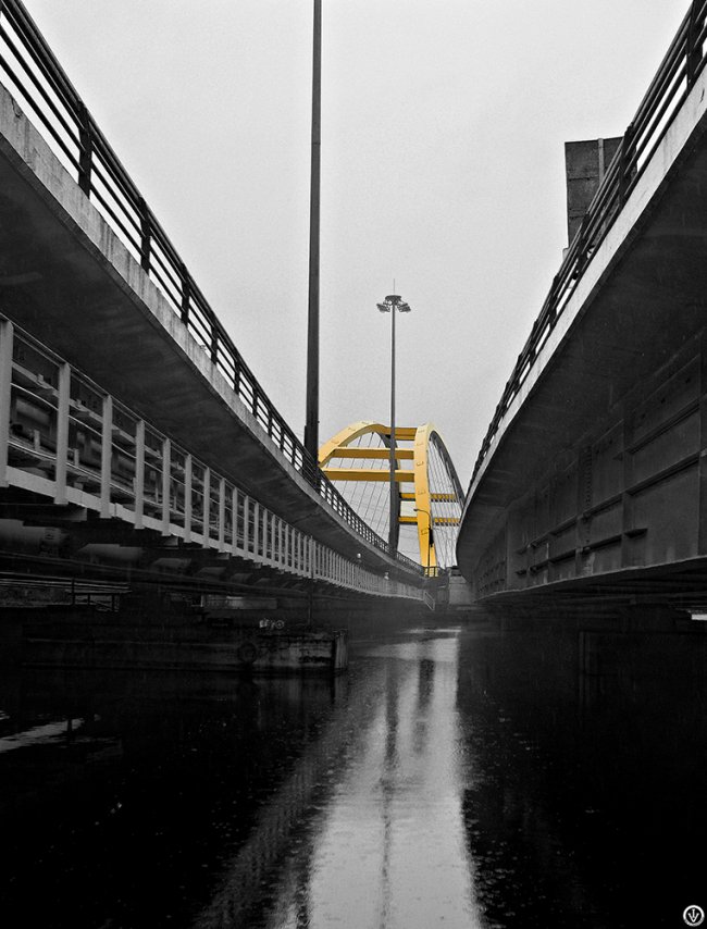 Yellow bridge_BW.jpg