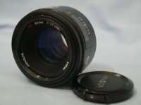 minolta-af-50mm-1.7-prime-standard-lens-74.99-32172-p[ekm]499x374[ekm].jpg
