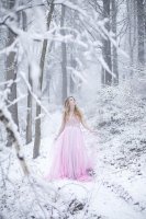 4cbcd8c1dec135d671d1962debd02d1d--winter-photoshoot-ideas-photoshoot-inspiration.jpg