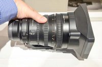 sony_28_135mm_powerzoom_hands_on_01.jpg