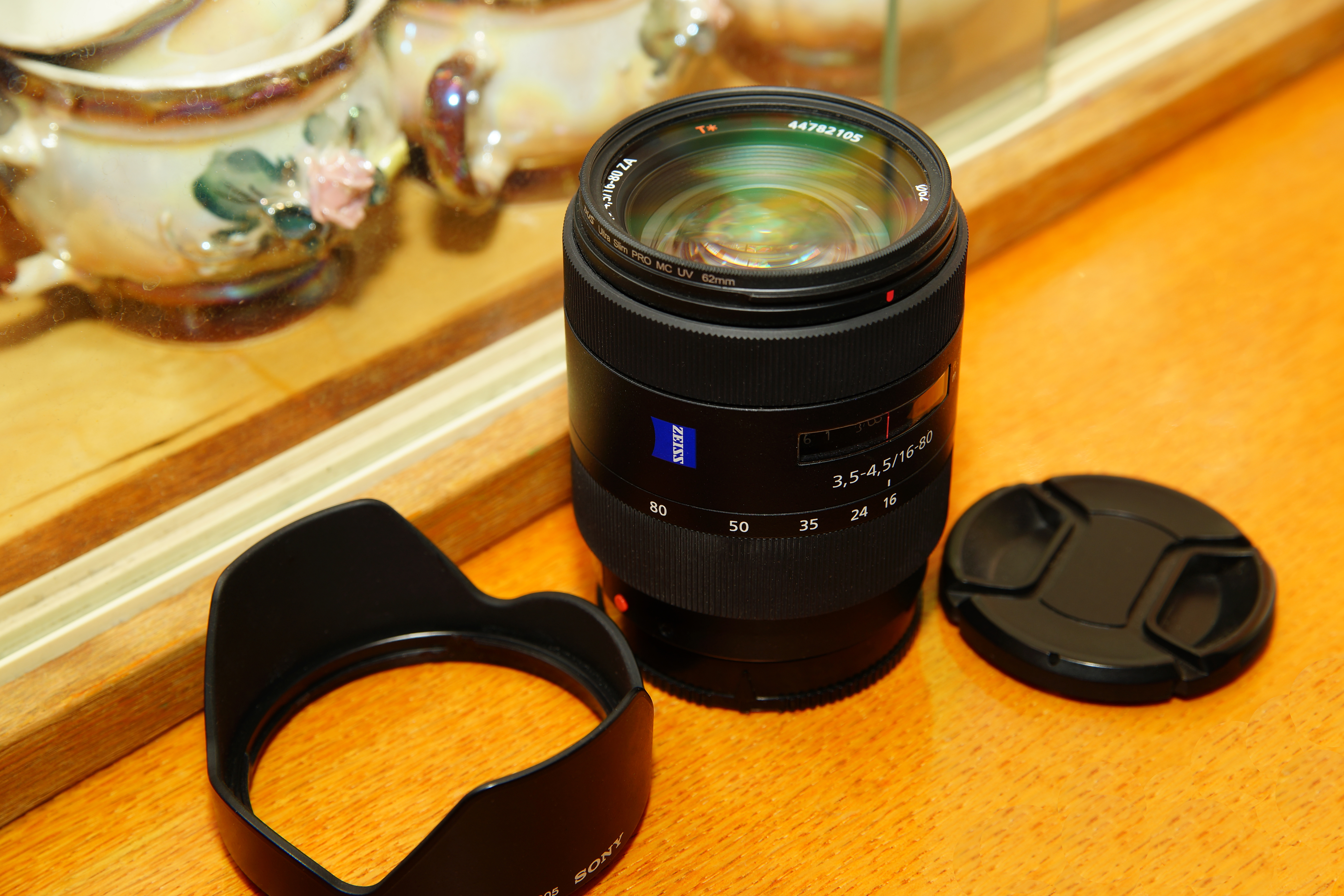 Sony Carl Zeiss DT 16-80 3.5-4.5 ZA (SAL1680Z), резкий с f3.5