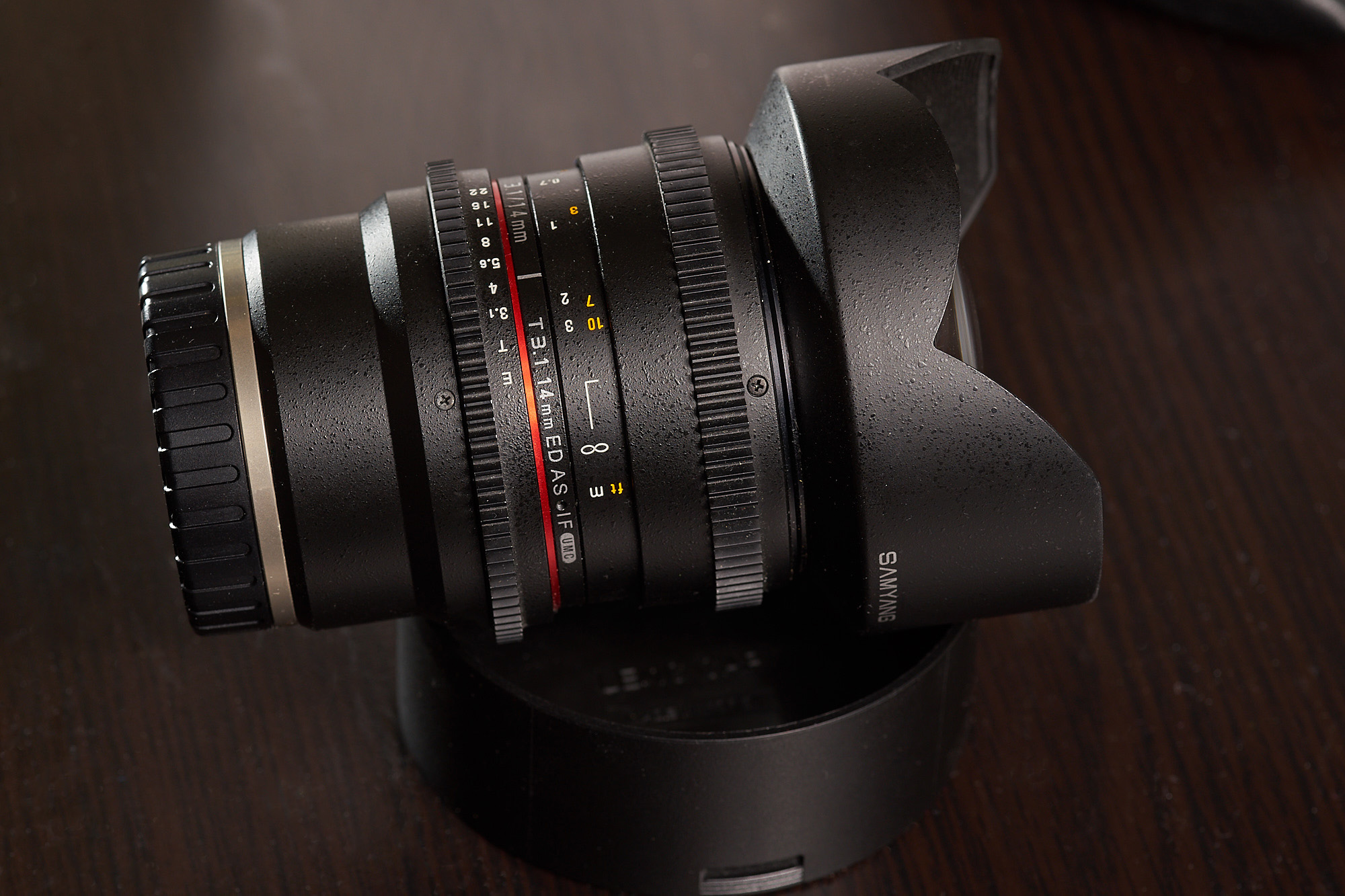 Samyang 14mm  T3.1 for sony E