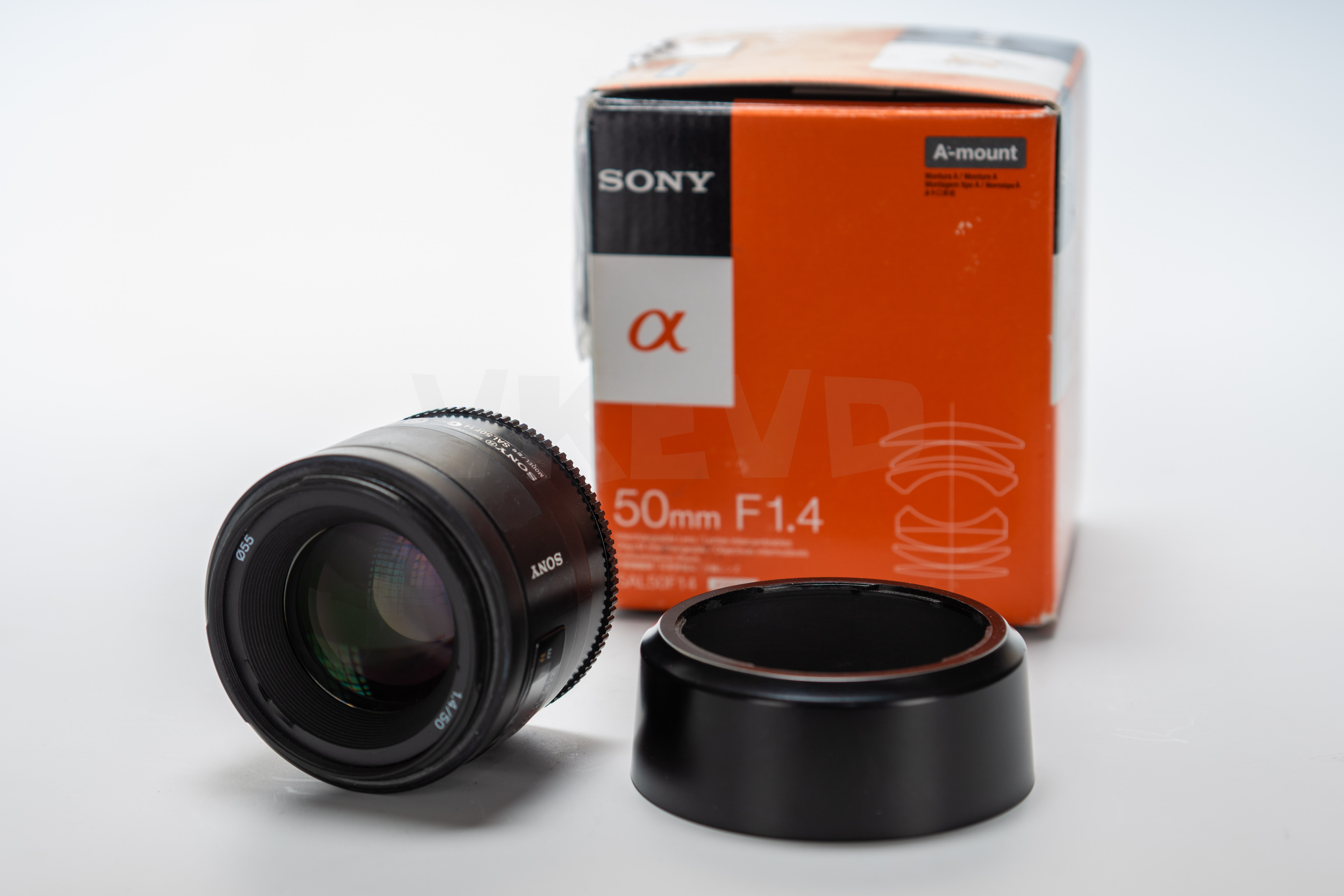 Объектив Sony 50 мм F1.4 sal50f14