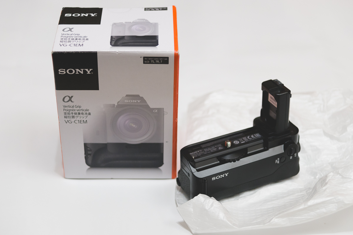 Батарейная ручка  Sony VG-C1EM