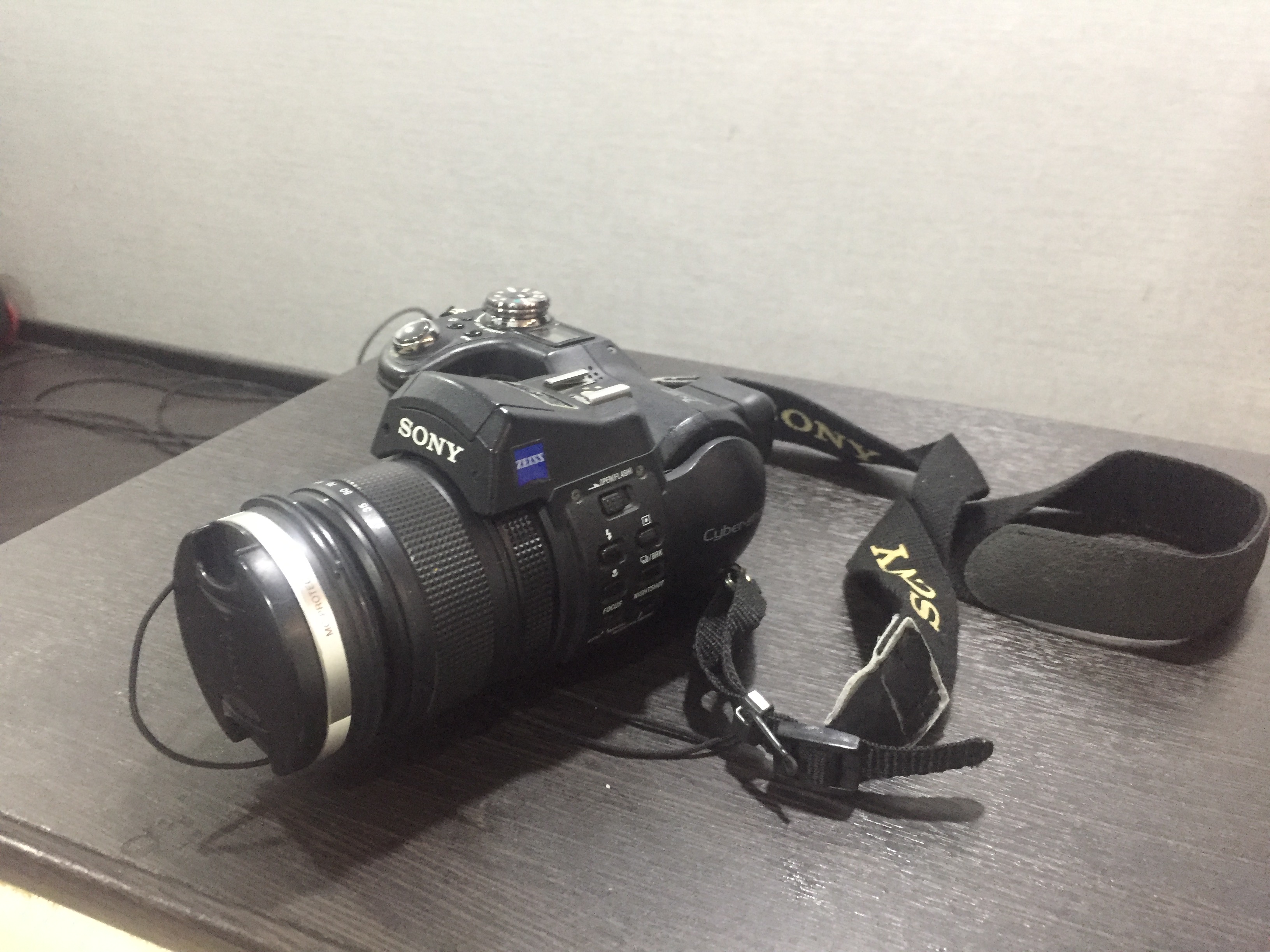 Фотоаппарат Sony dsc-f 828