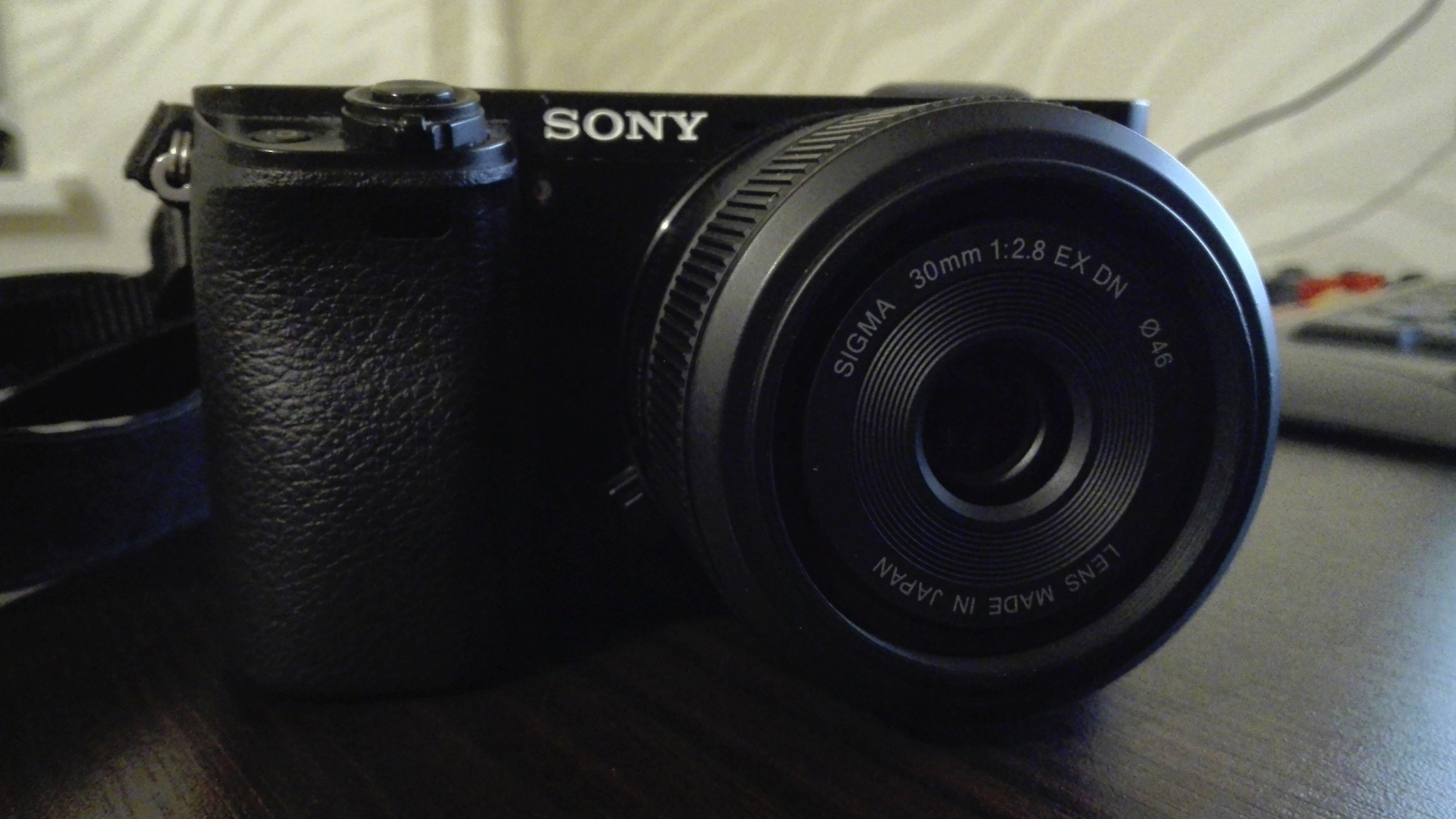Sigma AF 30mm f/2.8 EX DN для Sony E