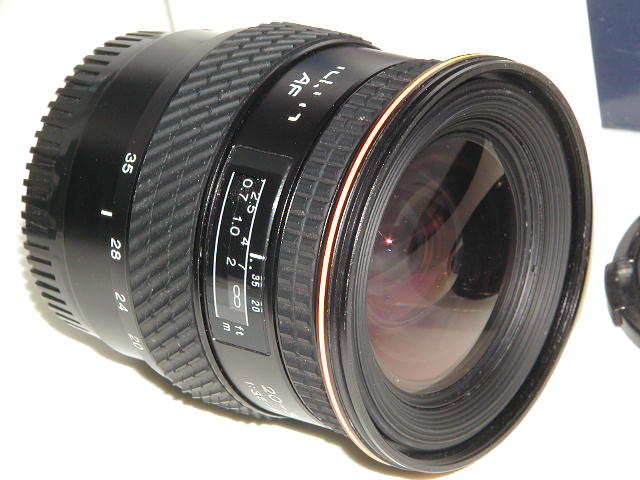 Tokina 20-35 F3.5-4.5 AF