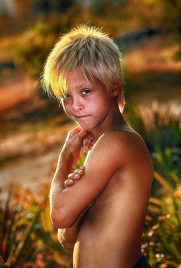 Портрет сельского мальчика