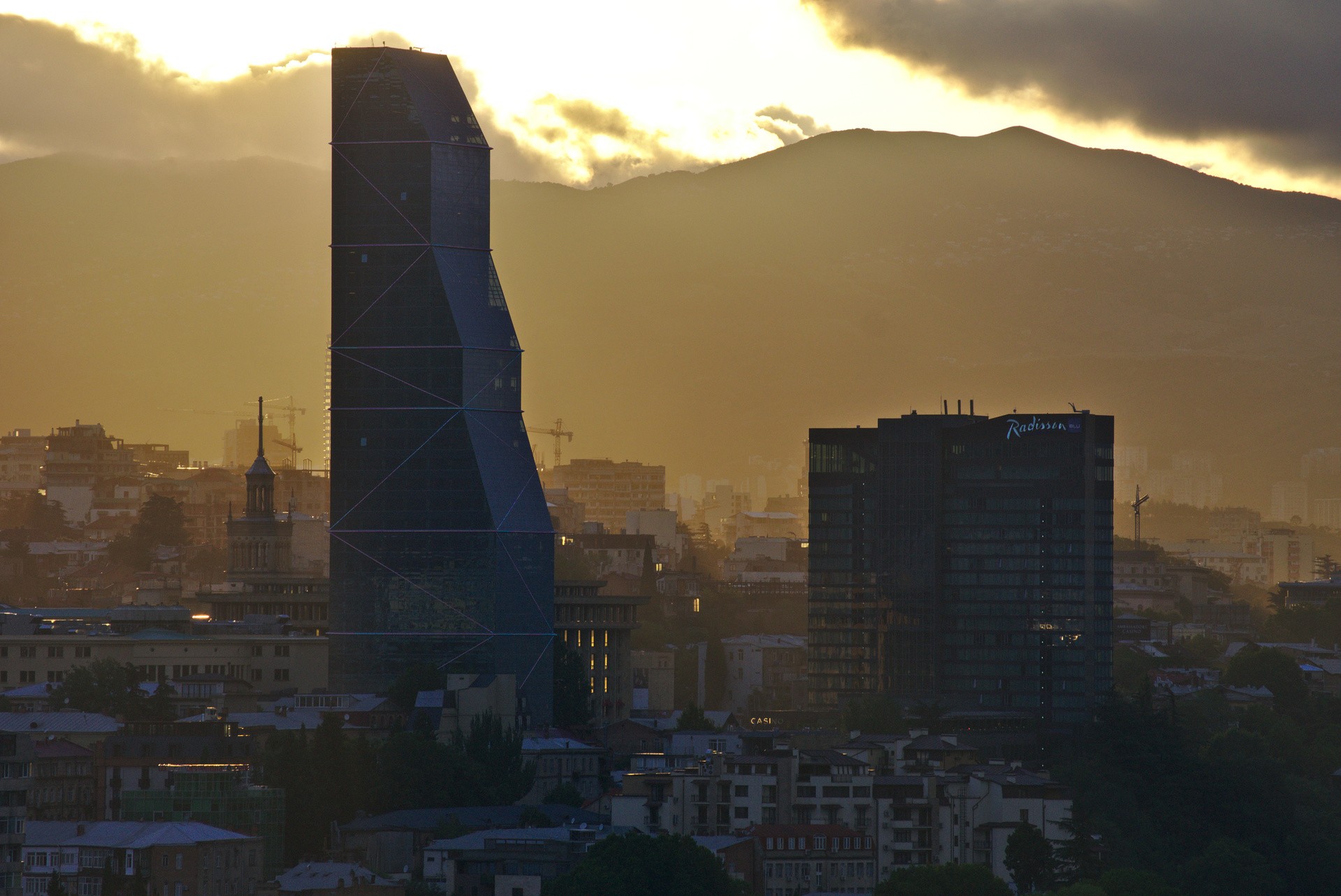 Закат над Тбилиси