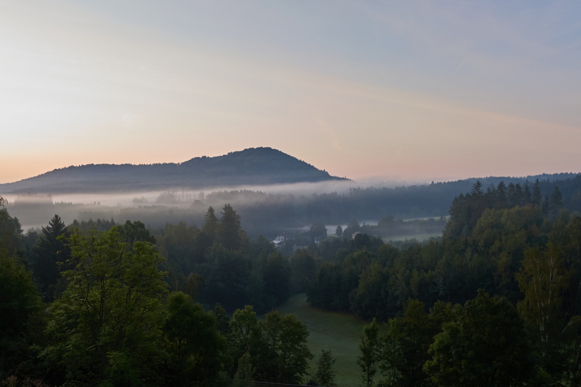 Туманное утро в Чехии