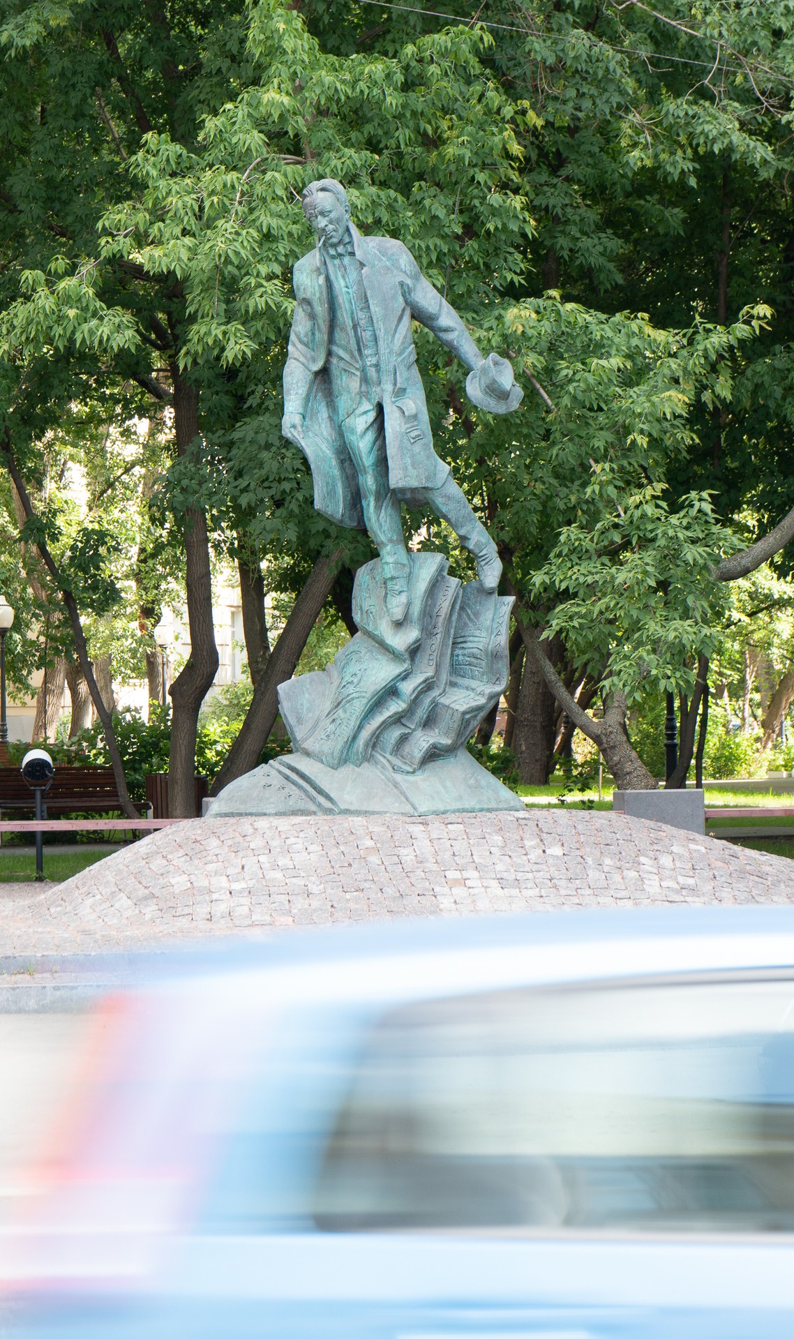 Памятник М. А. Булгакову