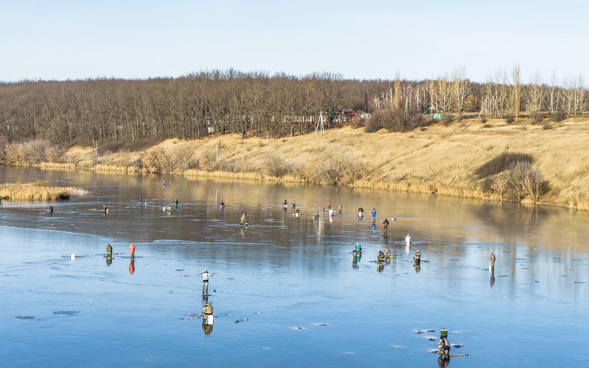 Зимняя рыбалка в Ливнах.