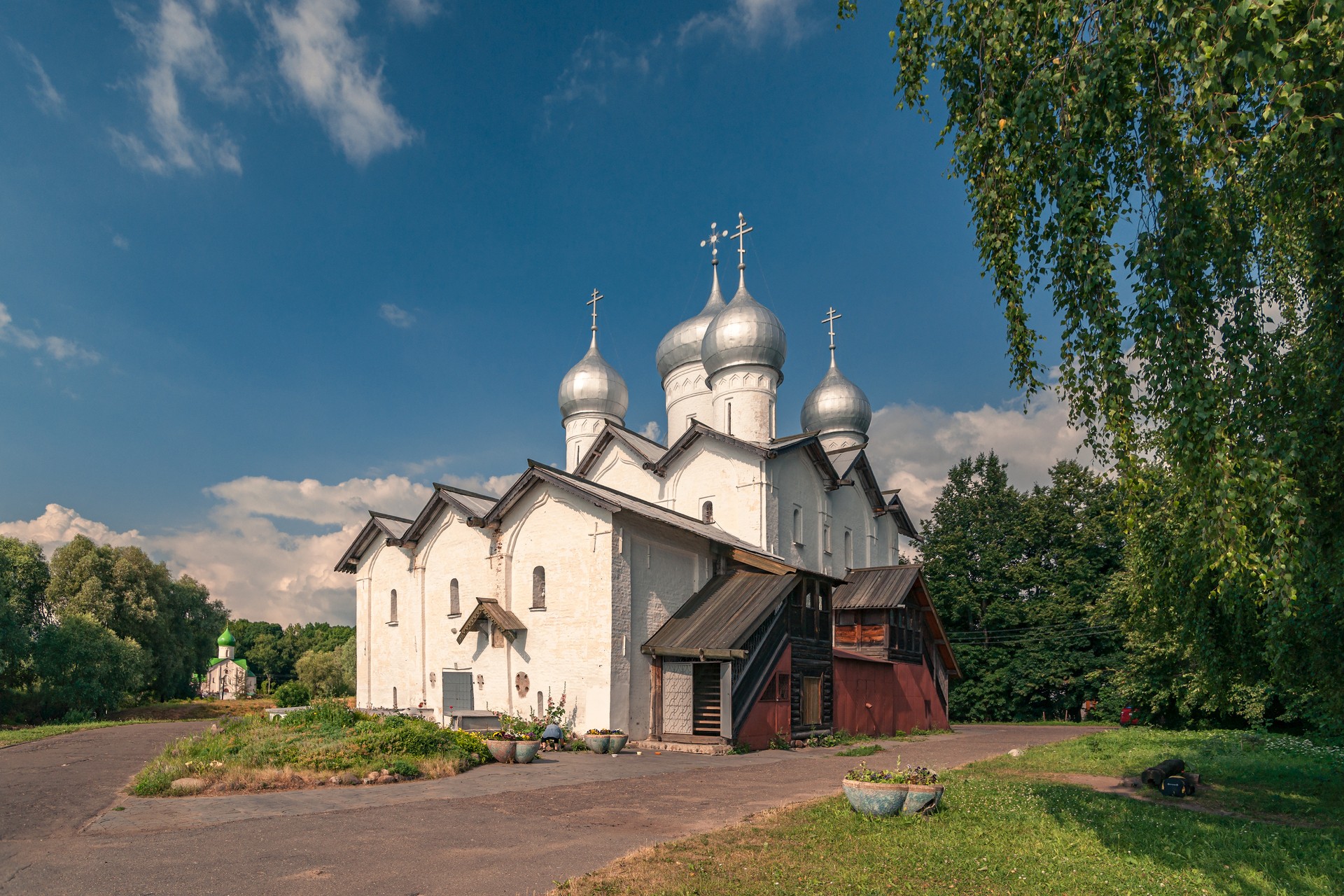 Новгород, Борисоглебская церковь и церковь Иоанна Богослова