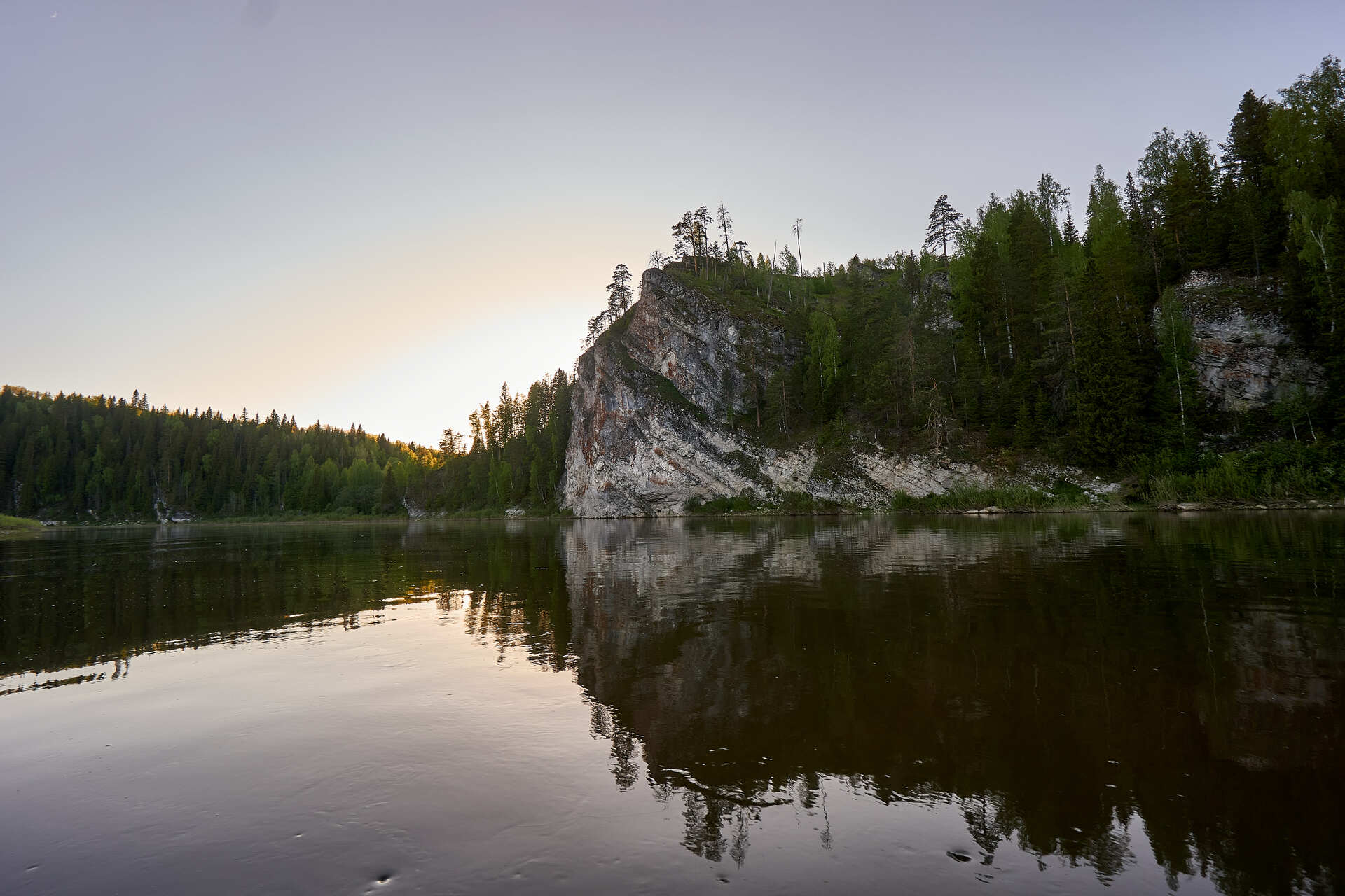 Сплав по реке Чусовой камень красный