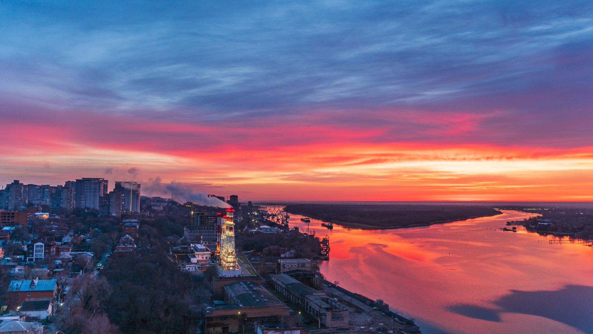 Рассвет в городе