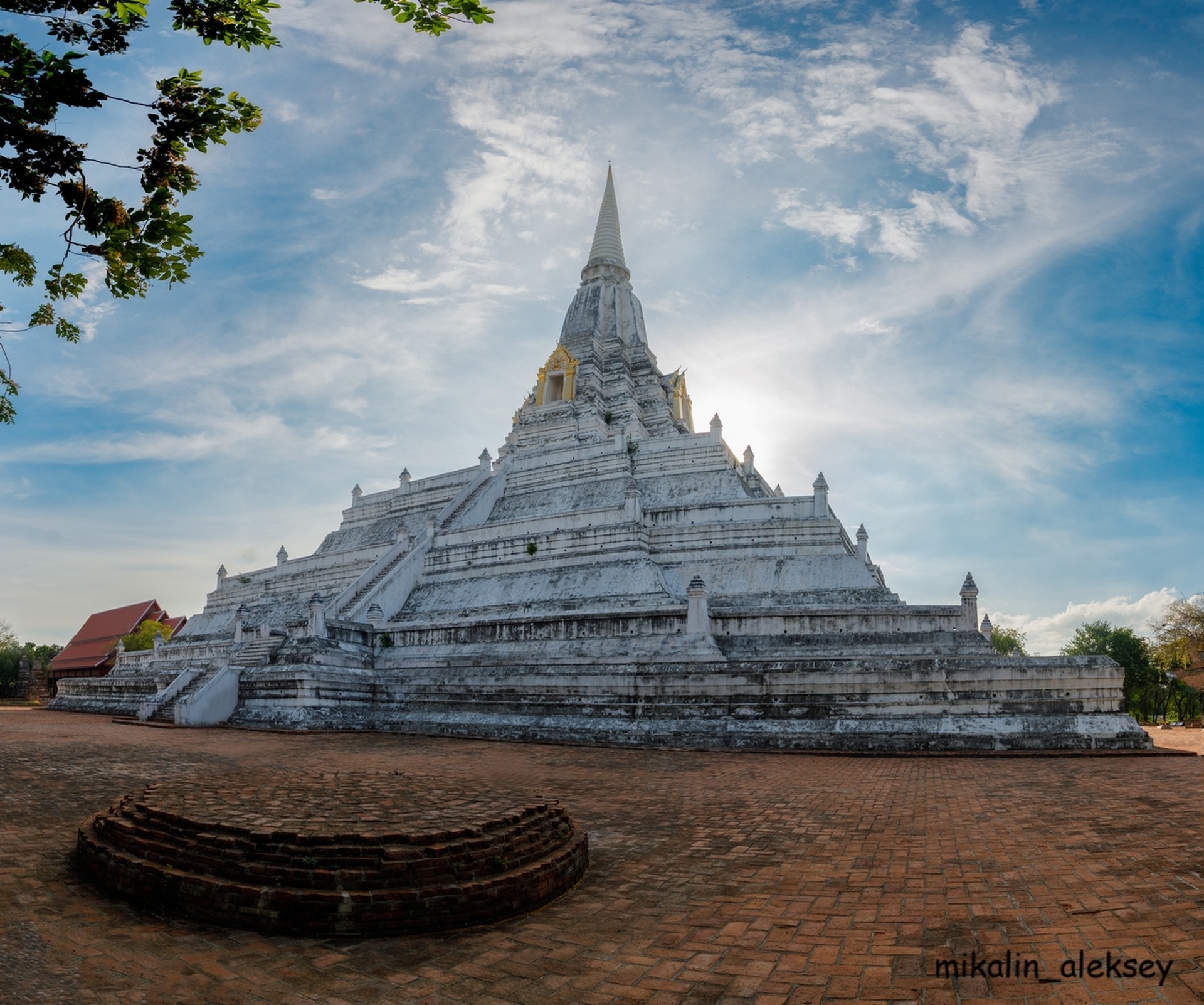 Wat Phu Khao Thong (Golden Mount)