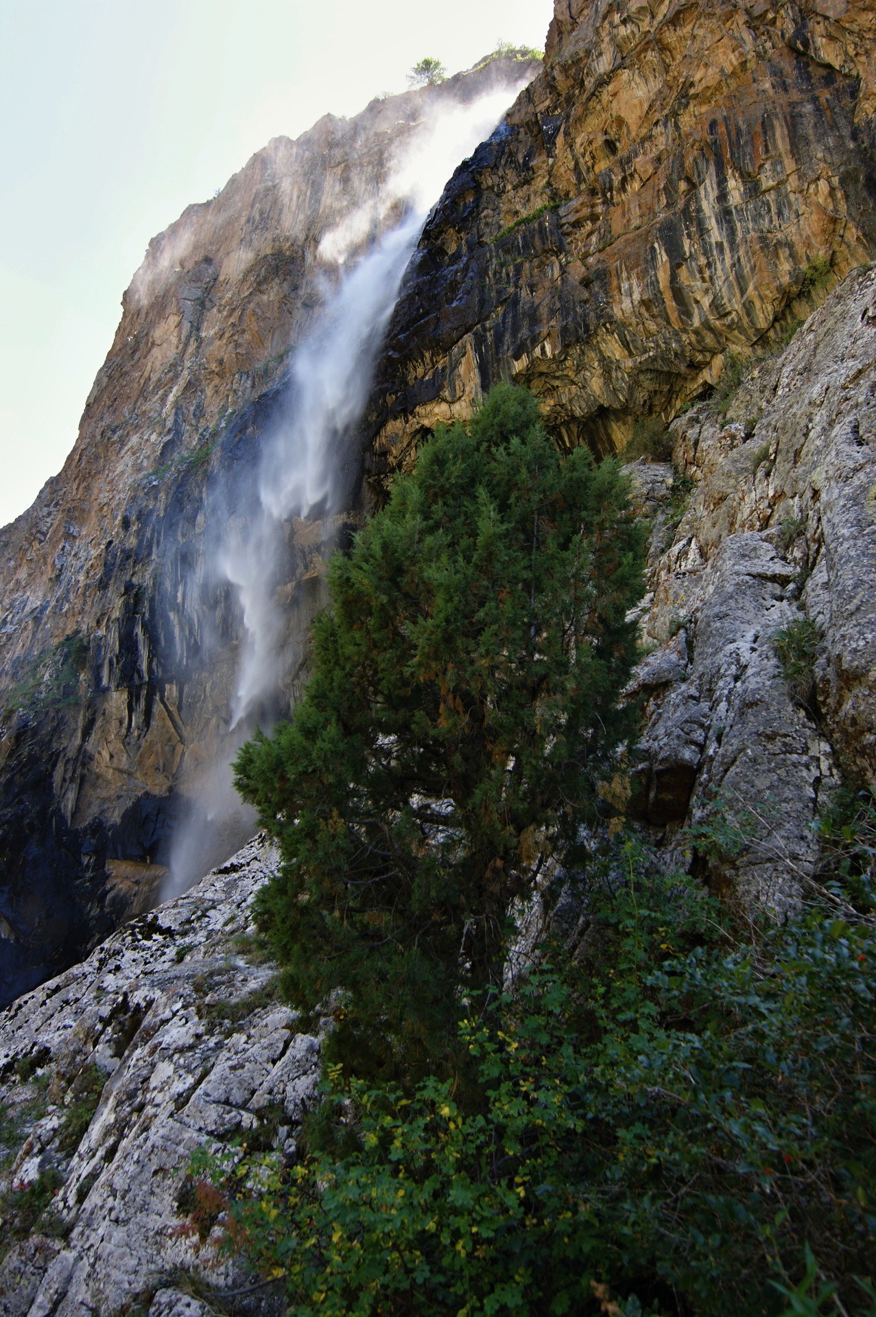 Водопад в Белогорке