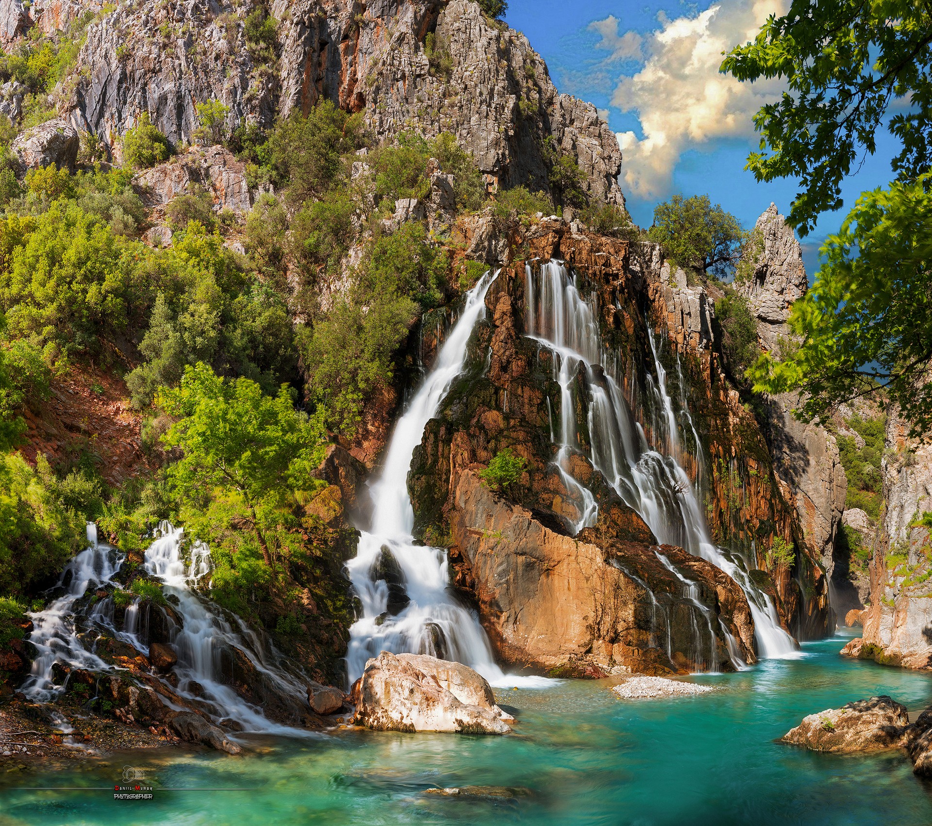 Uçansu Şelalesi.  Alanya.